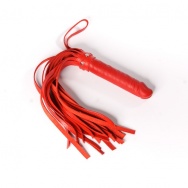 Красная плеть  ракета  с рукоятью из латекса и хвостами из кожи - 50 см.